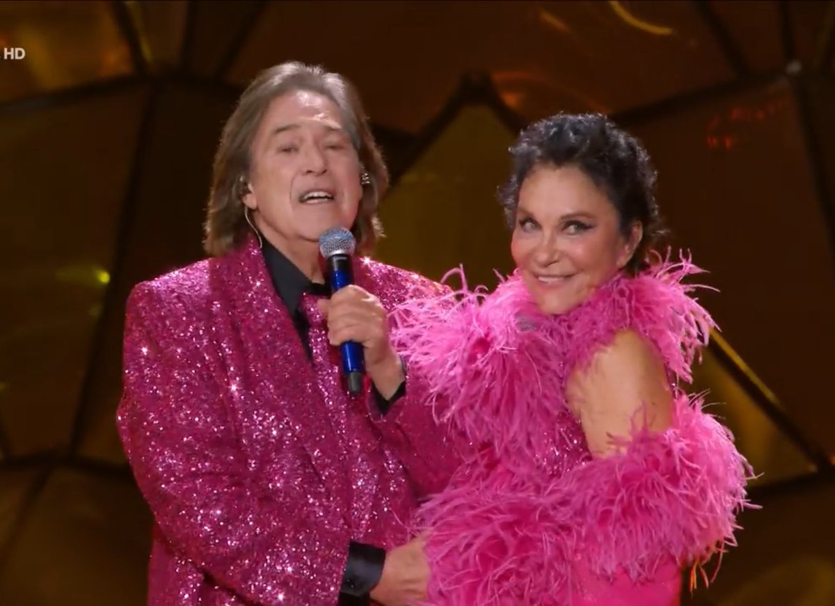 kriib4's tweet photo. 2024>2023 #Sanremo2024 https://t.co/sg2IvtwQso