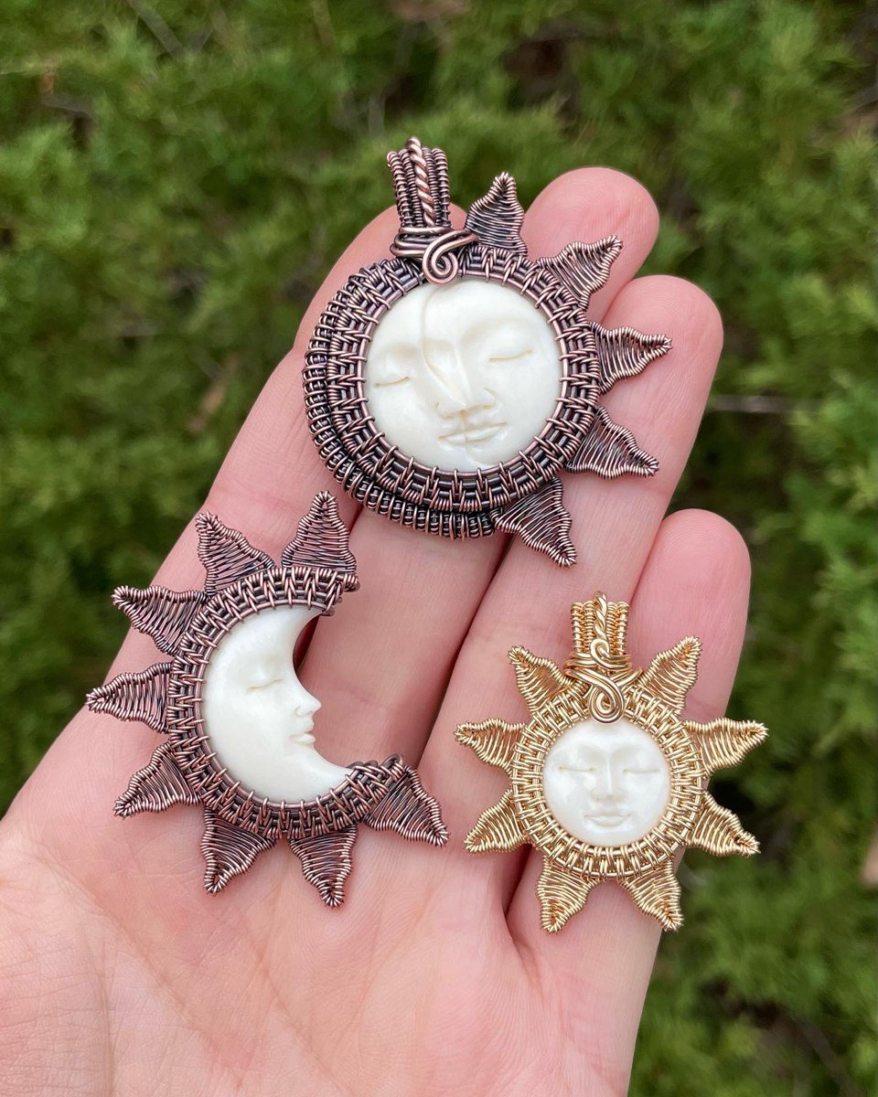 WickedWireCraft's tweet photo. Here’s a look at some of the celestial pendants coming to the shop tomorrow! 🌜🌞 I wrapped two different sun &amp; moon pendants in copper wire, &amp; one sun pendant in 14K gold filled wire. Which one would you wear? https://t.co/f5VsBHIpBf
