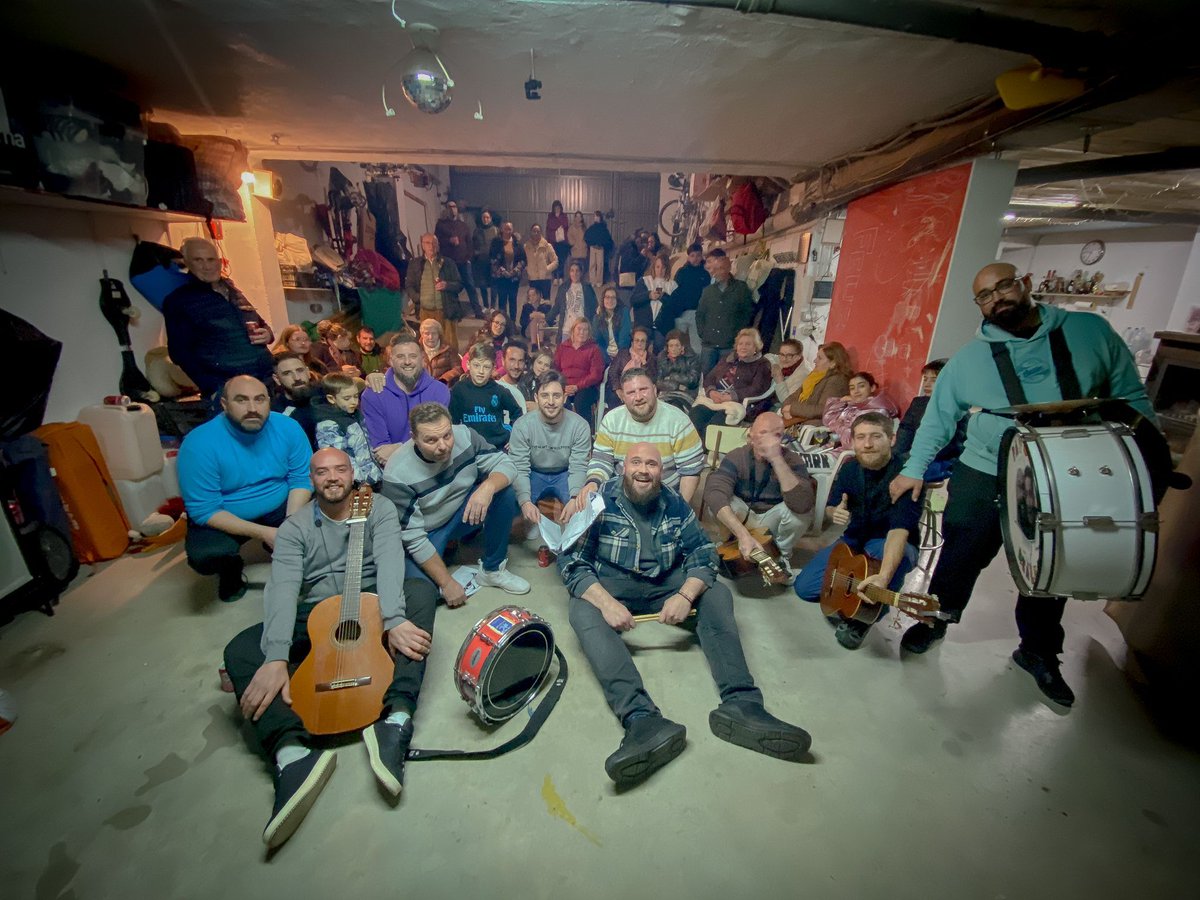 Buen ensayo general, parece que no quedan días, pero nos quedan horas maravillosas y un fin de semana genial. Nos vemos en la calle.