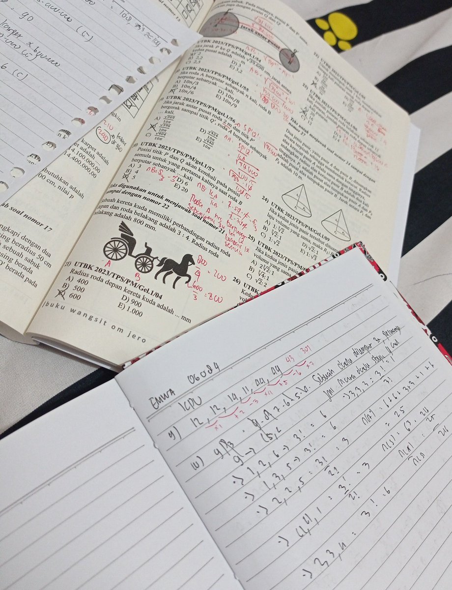 biubyuu's tweet photo. H-82 UTBK
Latsol geometri pm di wangsit sama ngerjain emma https://t.co/KnaK47qPsz