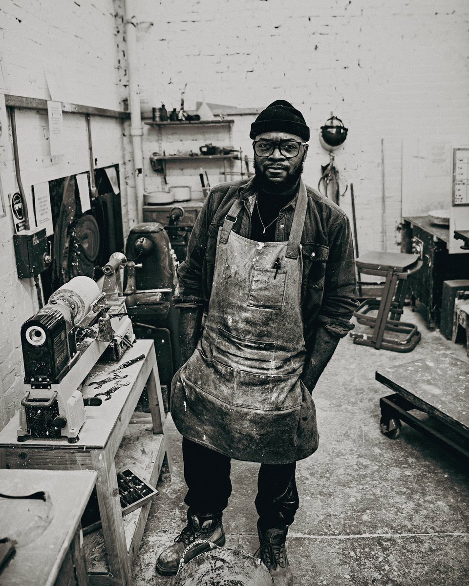 andyweekesphoto's tweet photo. I had an amazing time talking too and shooting a portrait of potter Simon Carr,  in his Brighton studio

 #potter #portrait #potterystudio #portraitphotographer #portraiture #photographer #brighton https://t.co/gsnz6juNav
