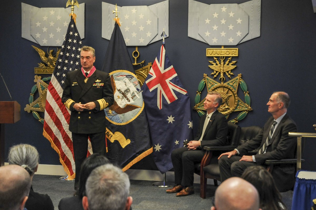 Congratulations and Thank You!🇺🇸🤝🇦🇺 The Under Secretary of the Navy Erik Raven and Dr. Jim Miller present Royal Australian Navy Vice Adm. Jonathan Mead with the Legion of Merit at the Pentagon. Mead was presented with the Legion of Merit for his service as the Chief of the…