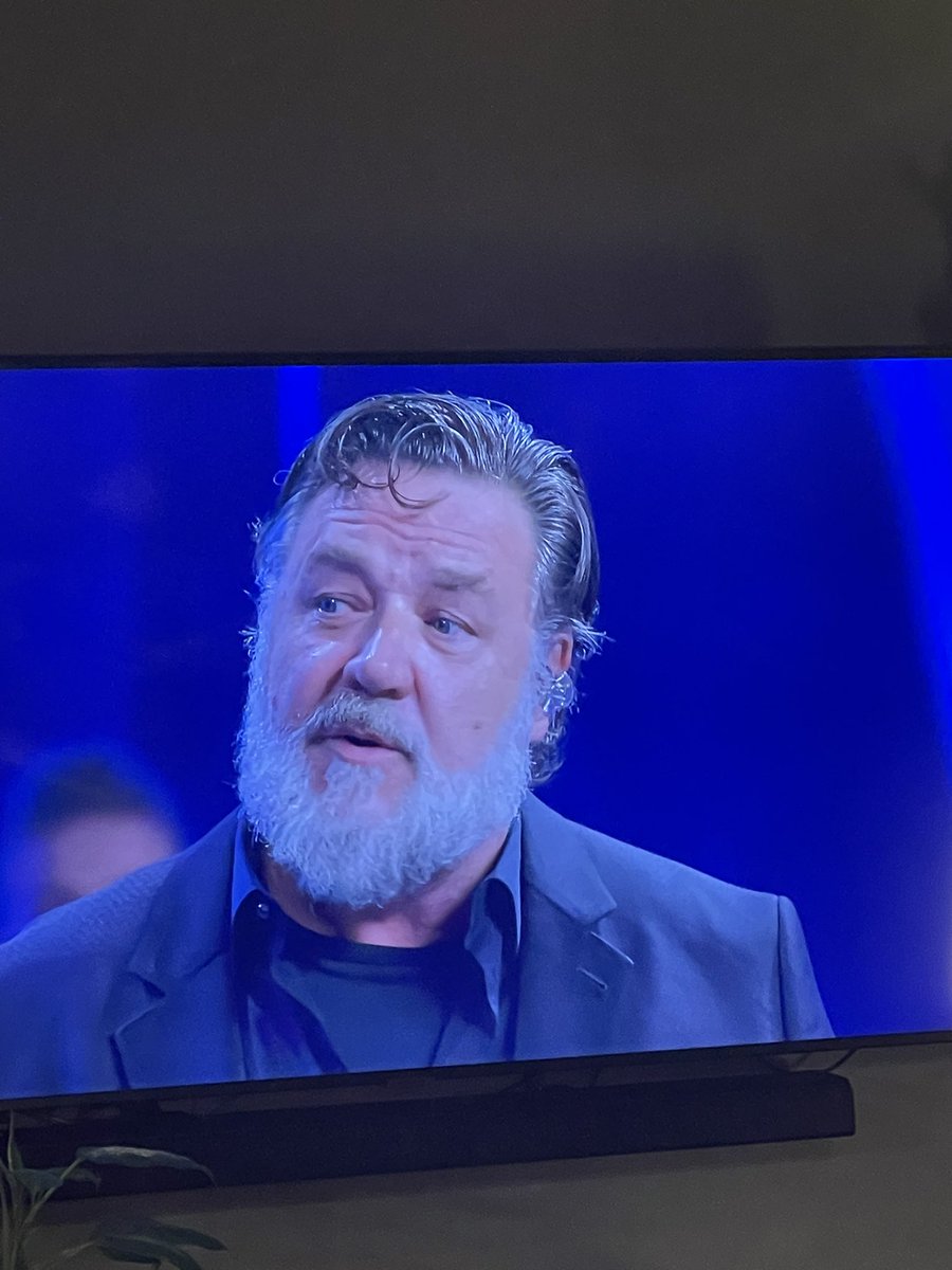 Sempre amato Abatantuono. Felice di vederlo anche a Sanremo. 

#Sanremo2024 #RusselCrowe