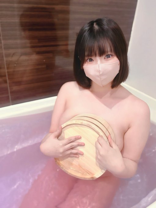 おはようございます☀  一緒にお風呂入りませんか？💖🍄  ドMなので普通のお風呂じゃ満足できないよ。。。。？🫣 https://t.co/ItWZFFMUCH