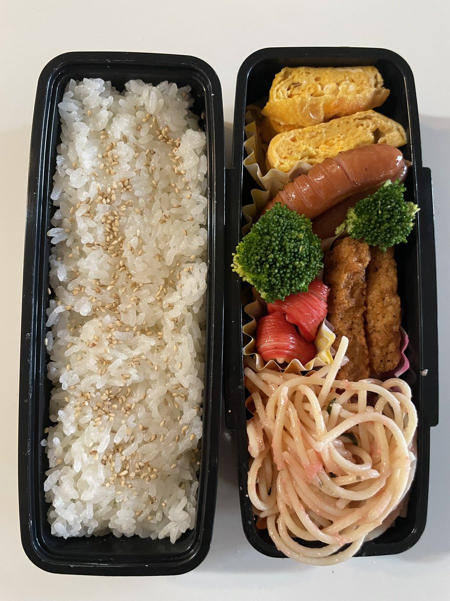 Torara_i's tweet photo. メインがないねえ
最近パスタで誤魔化してるʕ⁎̯͡⁎ʔ༄
#day444 #bento #lunchbox #お弁当 #お弁当記録 #お弁当作り楽しもう部 #高校生弁当 #息子弁当 https://t.co/O1jnp0HOds