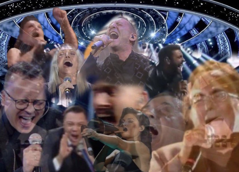 raffi_doo's tweet photo. John Travolta che viene perculato anche da Russell Crowe ha pestato i piedi alla puttana sbagliata 
 #Sanremo2024 https://t.co/FPf8EzrVj1