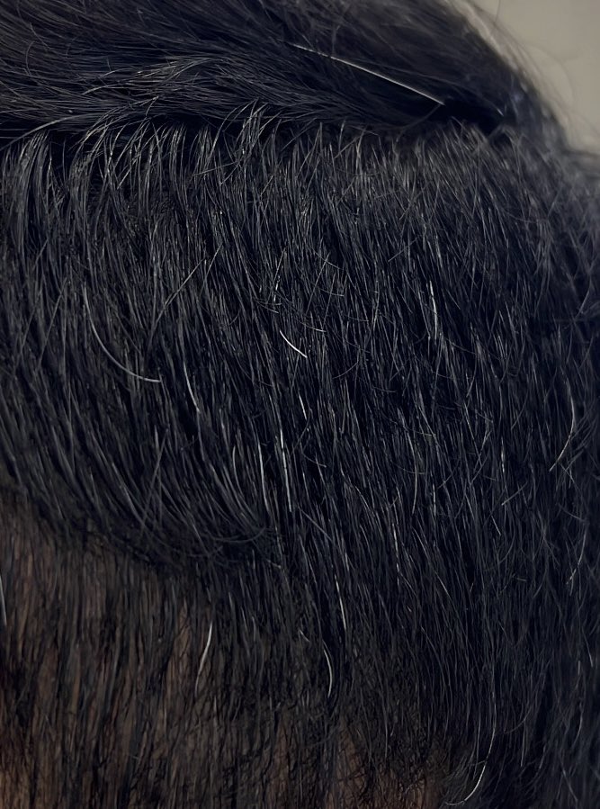 خبرهم ان بان فيني عذاريب 
ربيع قلبي غيرته السوافي 

تغيرت حتى الجروح المعاطيب
جرحي برى لاشك ماني متعافي 

الهم وفراق المحبين والشيب 
هذي الثلاثة احساسها اليوم كافي .