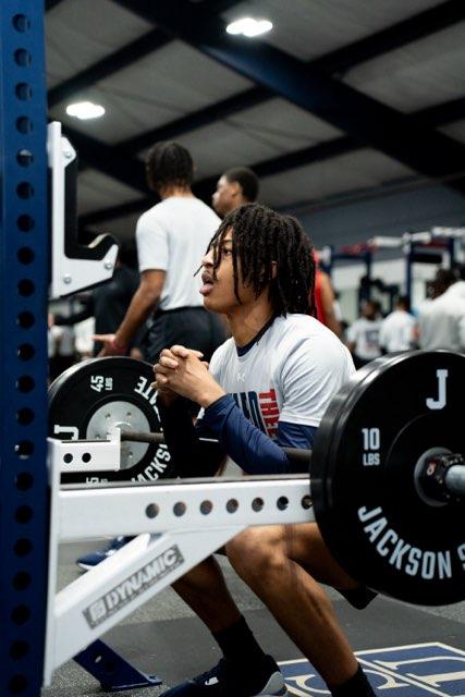 Working! Getting bigger, faster, and stronger! Go get it baby boy <a href="/Ethan_TerrellQB/">Ethan Terrell</a> 👏💪🏾