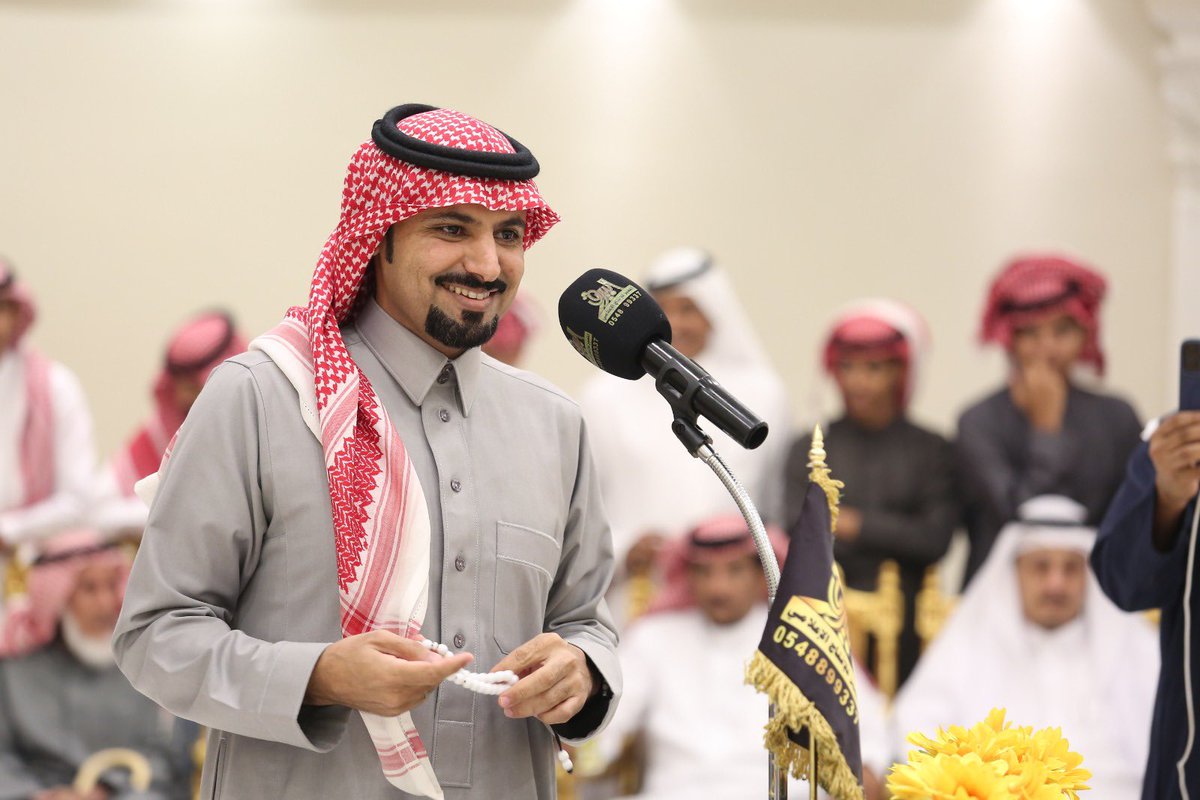 albairaq_poets's tweet photo. القاف الثالث من #حفلة_مكة 
.
حماد اليزيدي🎤 علي البقيلي 
@hammd2013 @alialbqialy 
.
https://t.co/TQ263z9xpF
.
قاعة البساتين   . 1445/7/27هـ https://t.co/JFhIx8myeX