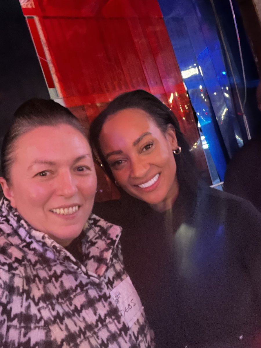 DebzMills's tweet photo. Today I met two absolutely amazing humans @therealgokwan and @Lisamaffiauk . Thank you so much for taking a copy of my book, I hope you enjoy and any reviews much welcomed.

If you want a good read go to https://t.co/yUpXzV73Mg https://t.co/7eHzFHII3a