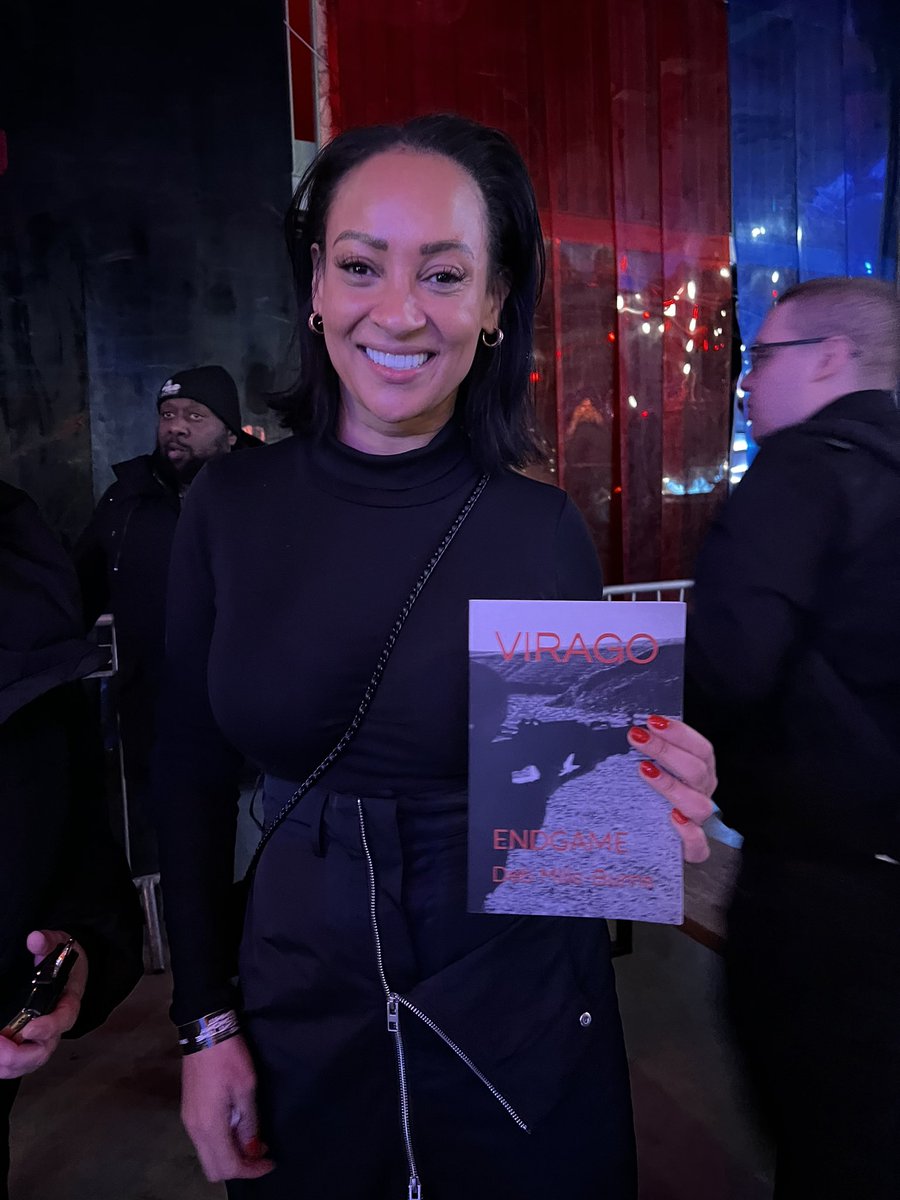DebzMills's tweet photo. Today I met two absolutely amazing humans @therealgokwan and @Lisamaffiauk . Thank you so much for taking a copy of my book, I hope you enjoy and any reviews much welcomed.

If you want a good read go to https://t.co/yUpXzV73Mg https://t.co/7eHzFHII3a