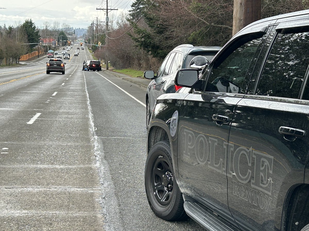 Speed emphasis in full swing along NE 4th St. Only too a few minutes to witness 48-59 mph speeds in a 35 mph zone. Slow down, pay attention. #speedkills