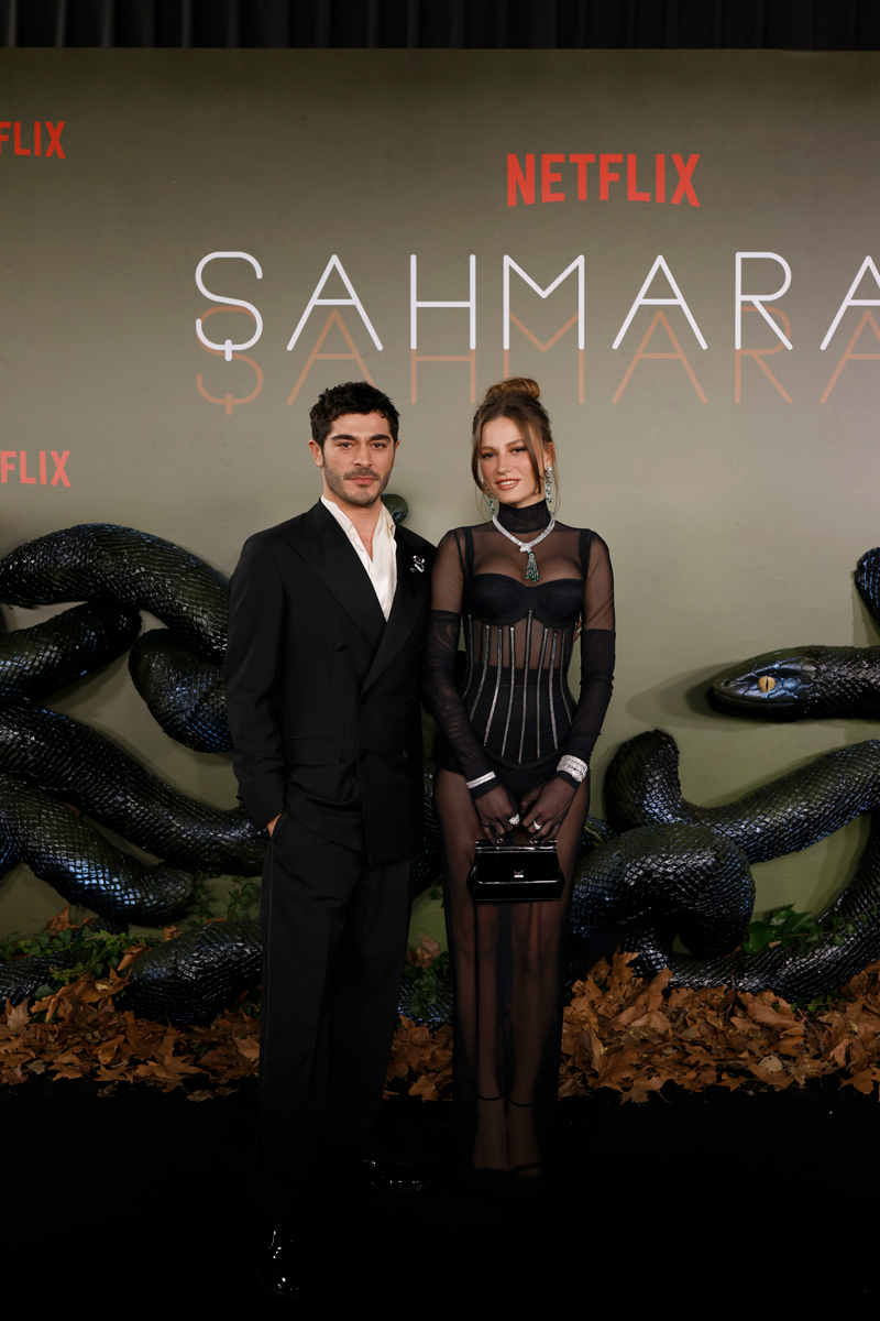 IstanbulNovart's tweet photo. Şahmaran for @netflixturkiye 

Creative Design and Production: @istanbulnovart
https://t.co/hX0MhDofhZ
Creative Director: Mehmet Pehlivan
https://t.co/BTqKbICSI7
Photographer: Uğurcan Tüzel
Line Producer: @kaan_kurtulus

#Netflix #serenaysarıkaya #burakdeniz #mertramazandemir https://t.co/czcI0MPVT2