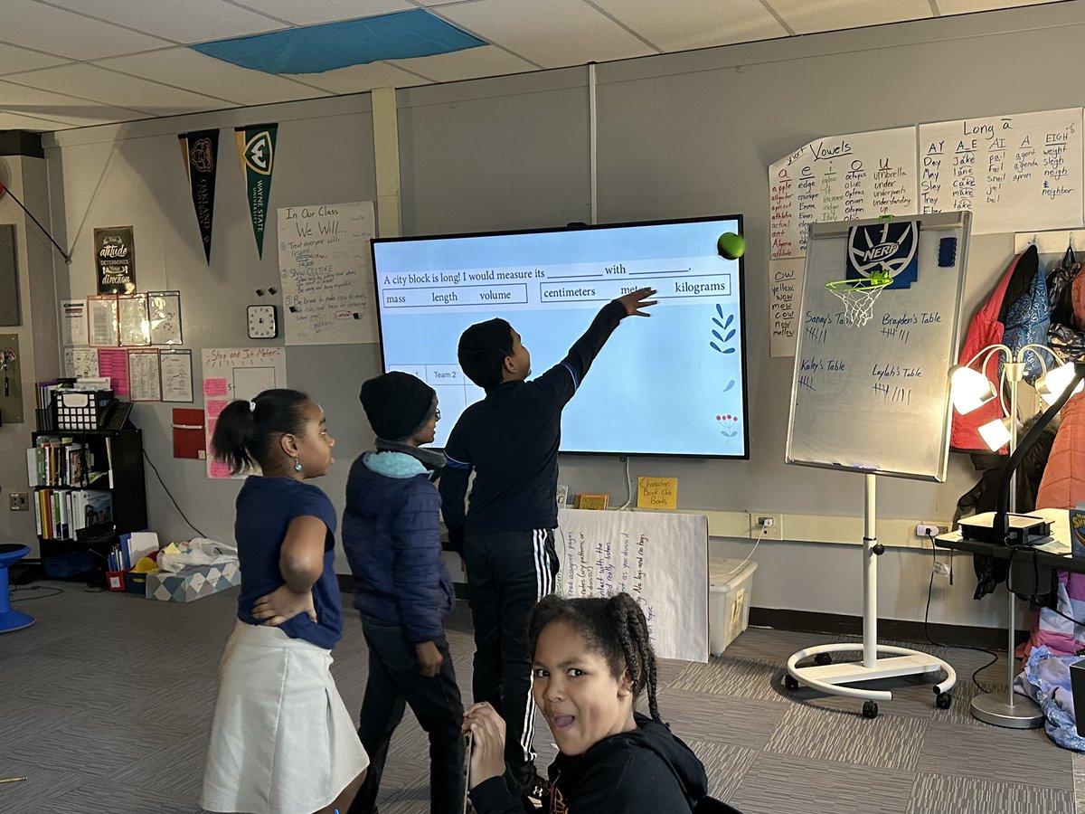 NickFisette's tweet photo. Today, we played a math basketball review game to prepare for our upcoming test. It was great to hear the math talk and collaboration among the room! #TroyUnion #CULTURE https://t.co/R5Tws79njf