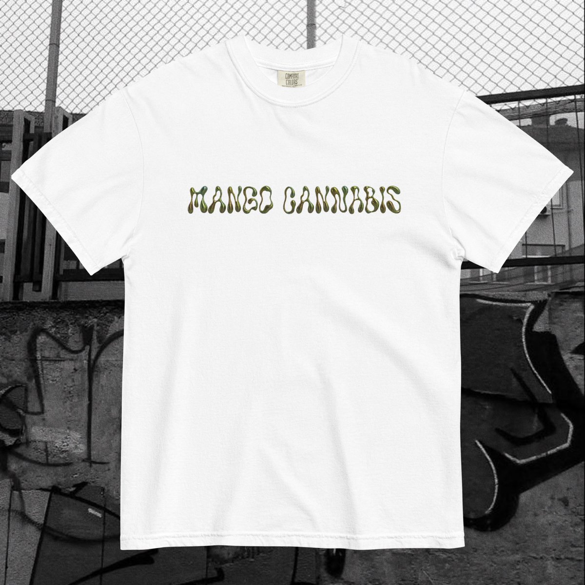 MangoForevermc's tweet photo. Roll with it 😮‍💨 new merch up! https://t.co/e7FnHzV3Ew https://t.co/4DHENotql9