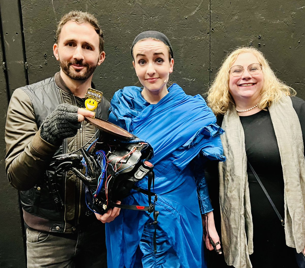 Finally got to see the extraordinary <a href="/JuliaMasli/">Julia / Юля</a> <a href="/sohotheatre/">Soho Theatre</a>. Incredibly funny, moving, beautiful. Very proud that this was joint winner of the ISH Edinburgh Comedy Awards with <a href="/paulfoot/">Paul Foot</a>. 2 amazing shows. Congrats to them &amp; to the equally fabulous <a href="/sarahcomedian/">Sarah Bowles</a> @edcomedyawards