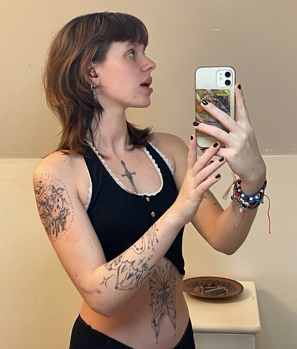 felixirrr's tweet image. joli comme ça damn