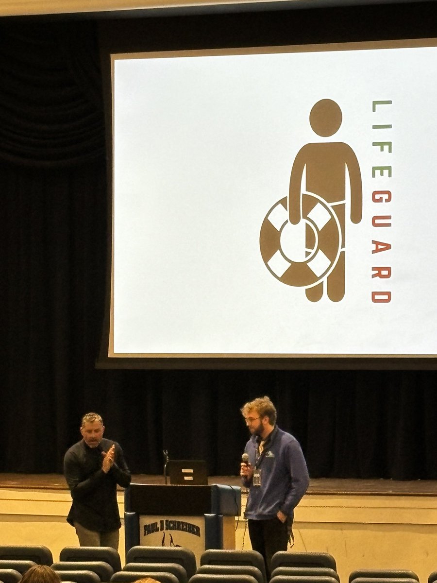 Always an inspiring day when <a href="/ABradley5/">Adam Bradley💰</a> is on campus running <a href="/Lead_Em_Up/">Lead 'Em Up</a> sessions!

Yesterday, Adam worked with our HS cabinet discussing “Followership”, our HS staff discussing “life guarding”, and our Boys Basketball team building even stronger relationships amongst the team!