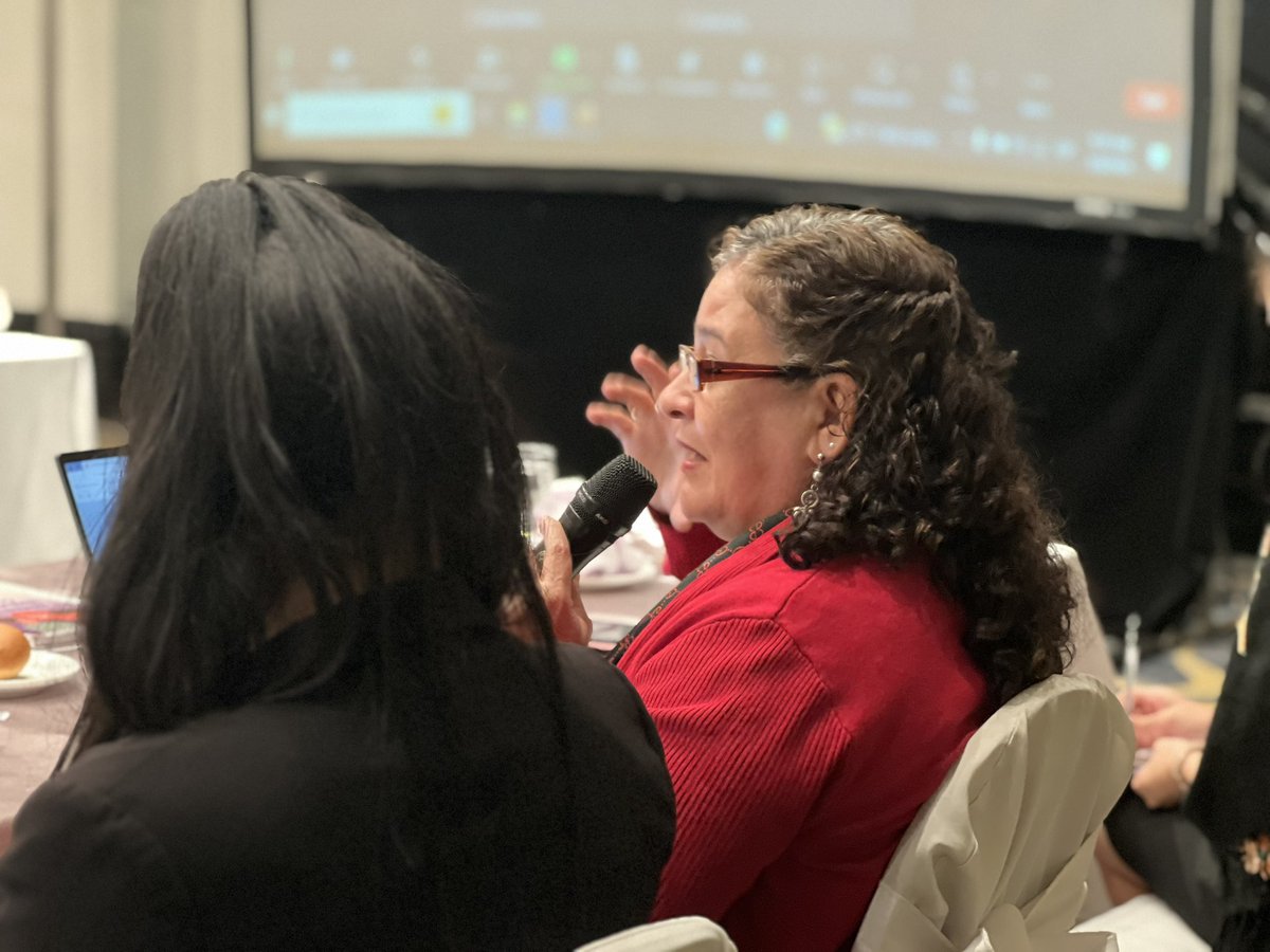 SecMujerLibre's tweet photo. Hoy compartimos un espacio de socialización y consulta sobre la propuesta de inclusión de género y derechos políticos de las mujeres en los documentos constitutivos del partido. 
(1/3) https://t.co/ZdRPUohImq