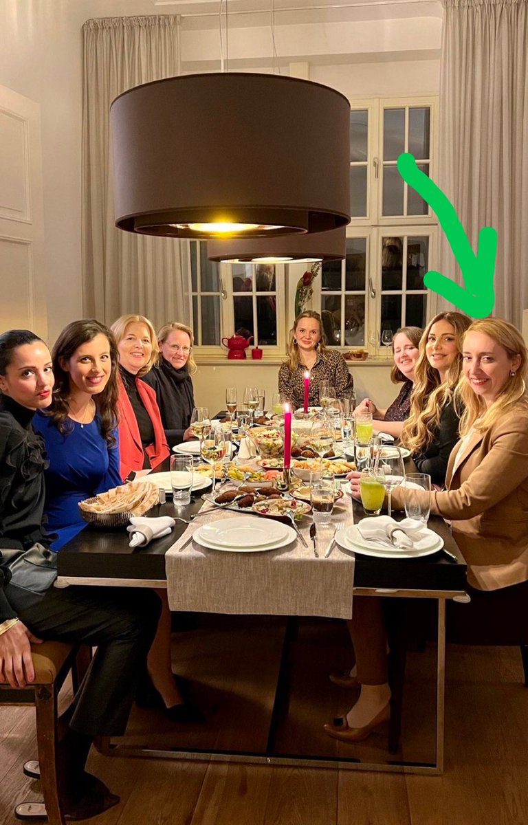 Warum ist diese Dame denn schon wieder beim #Lanz ?