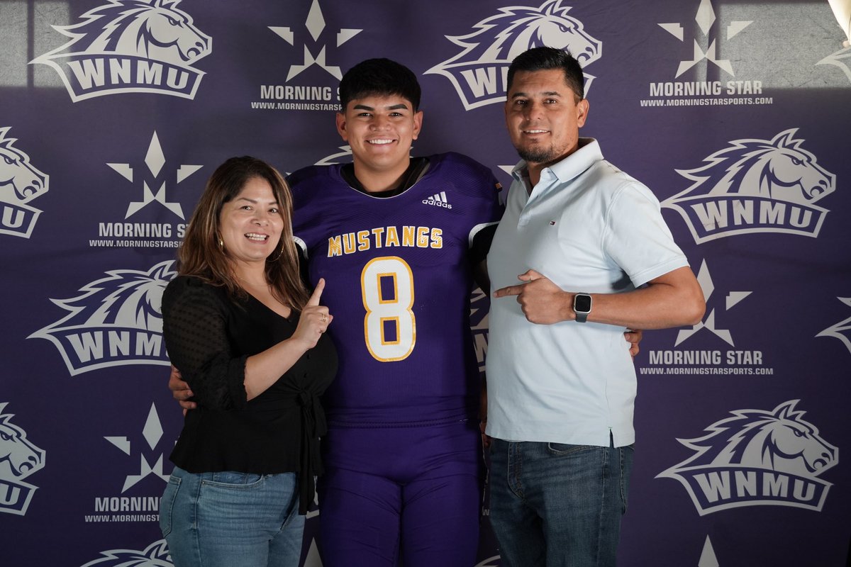Edgar8Garcia's tweet photo. I am excited to announce my 2nd offer to continue my football and academic career at Western New Mexico! Thank you @WNMUFootball  and @CoachJamesLee_ for this ELITE opportunity and showing me and my family a great weekend @ElPasoFB @ElPasoAthletics @Fchavezeptimes @EPSports915 ✝️ https://t.co/SLENPcYwal
