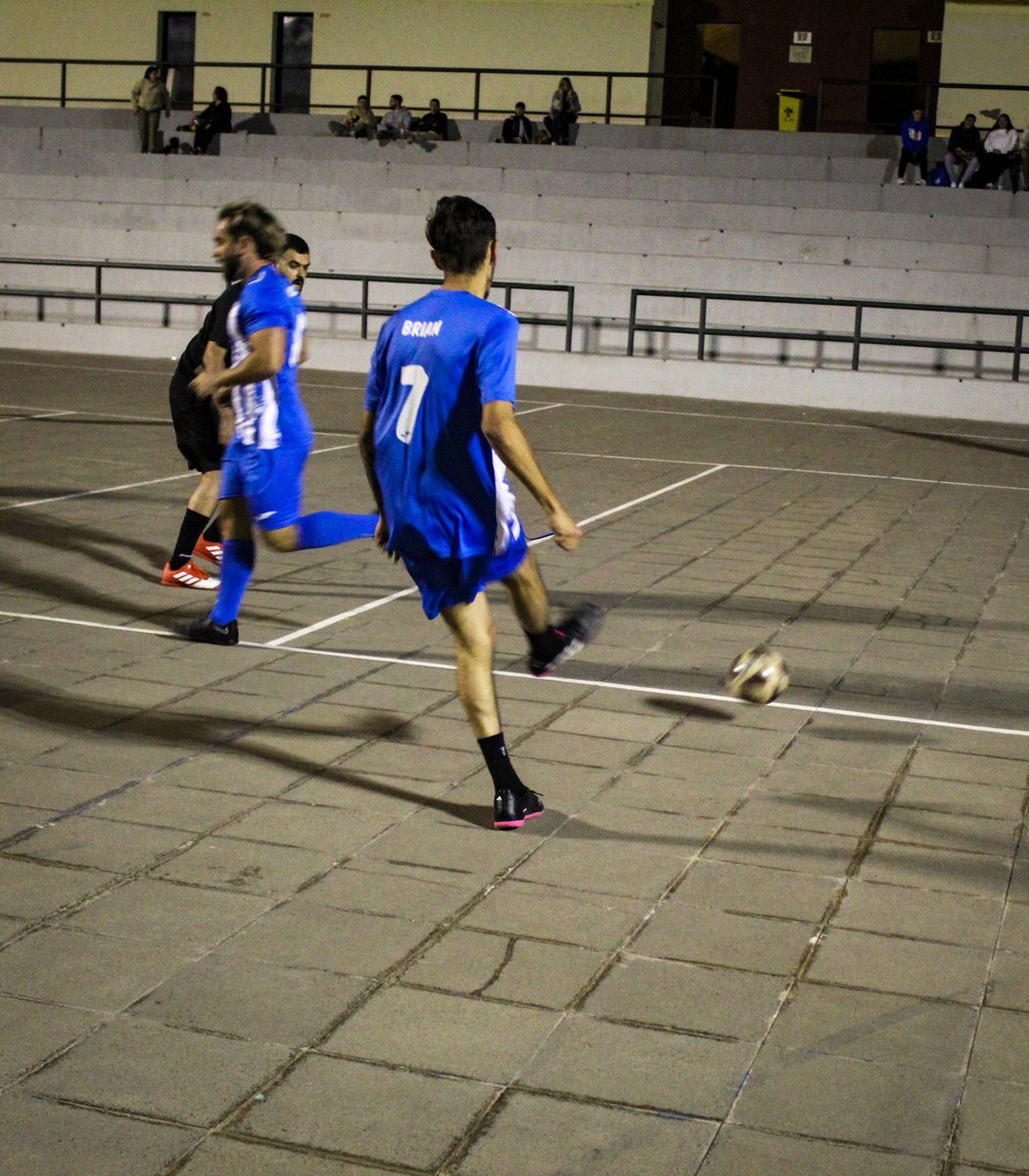 AtlantidaFutsal's tweet photo. 👋🏼😴 ¡Buenas noches afición!

#SomosUnoSomosAtlántida🔱🤍💙 https://t.co/9MWHxv0Rbr