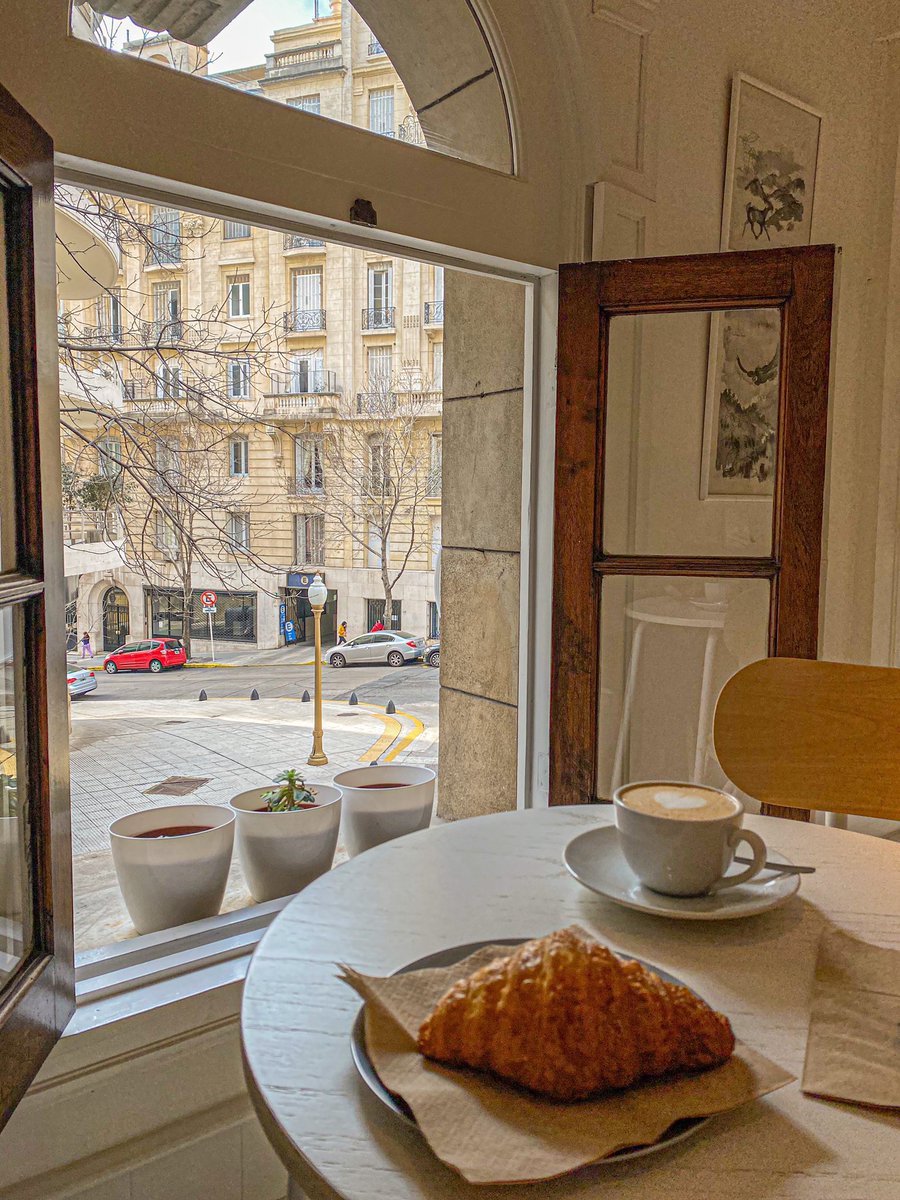 FabriCaradonna's tweet photo. Siempre van a encontrarme tomando cafecito en esta calle de Buenos Aires ☕️💕 https://t.co/ygo3iLqAbL