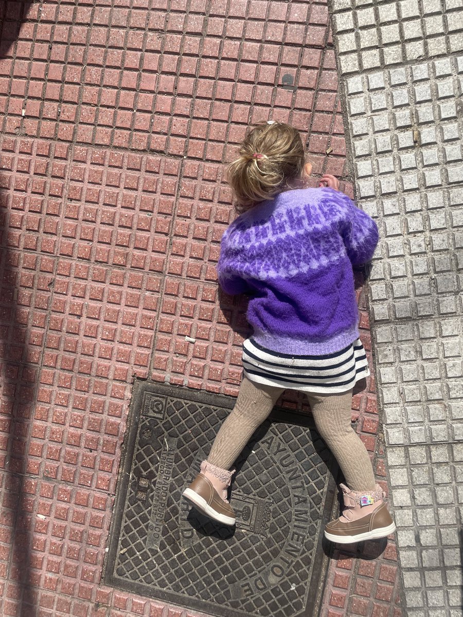 sofiwini's tweet photo. Estoy haciendo un álbum con los berrinches de mi hija https://t.co/4LKD7dLmfC