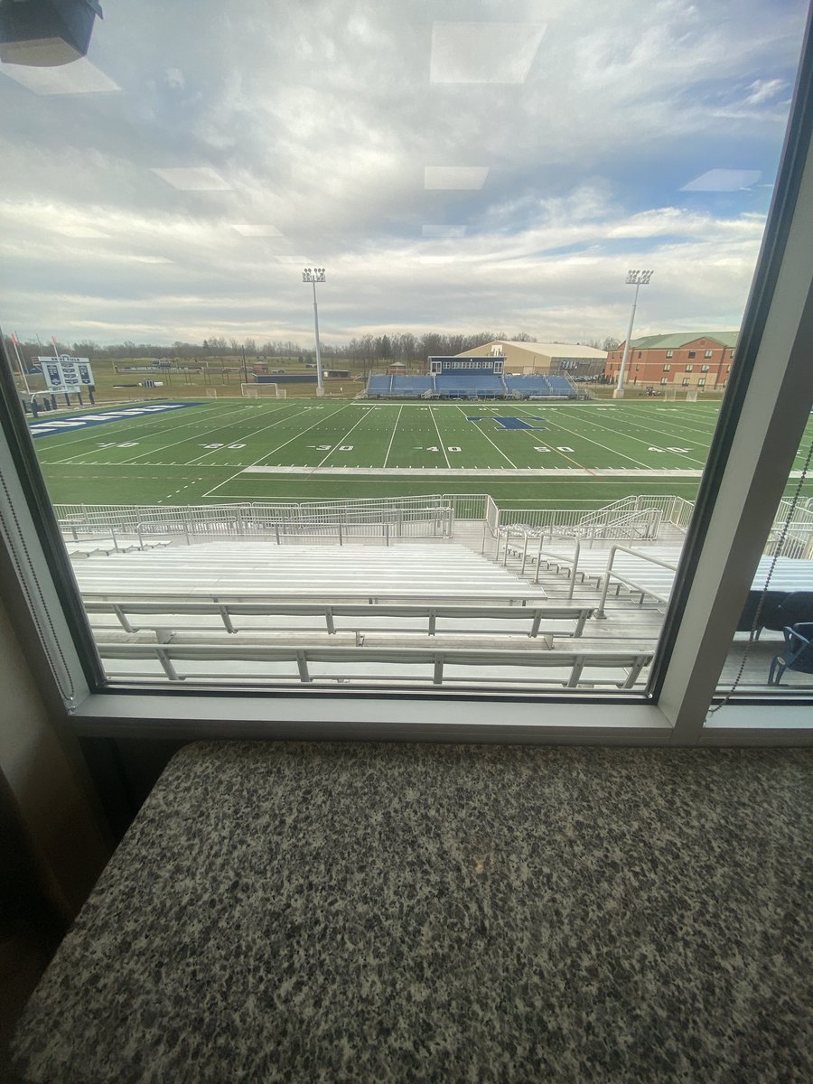 rashad2Waller's tweet photo. I had an amazing visit at @TrineThunderFB meet some of there guys and all of the coaches it’s a great program and i wish to come back sometime! @CoachAbbs https://t.co/ZFz9CX54dz