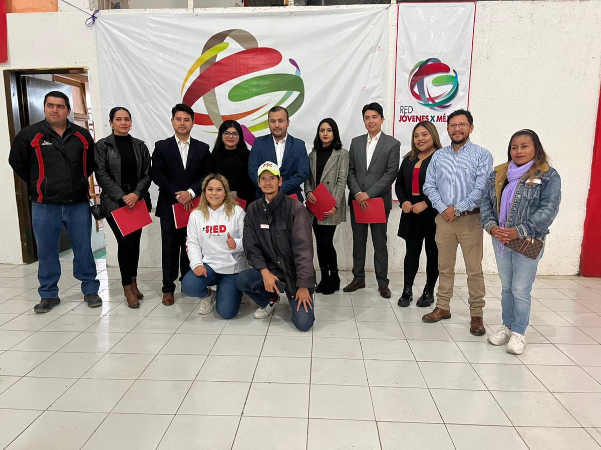 ChiapasPRI's tweet photo. La Presidenta de la @LaREDChiapas, @MoscosoMajo, tomó protesta de su nuevo Comité en San Cristóbal de las Casas, felicitamos a Jairo, Celeste, Miguel, Yuliana, Adan, Lupita, Alicia y Norely por esta encomienda.
Seguros que su participación fortalecerá los trabajos del partido. https://t.co/WsdGNMFz17