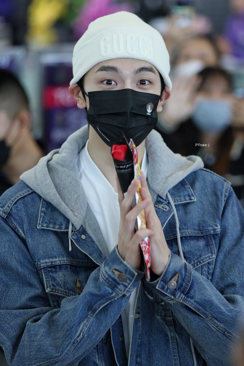 FWanit's tweet photo. Bye Bye ไว้กลับมาเจอกันใหม่นะครับ 💕

#หลินอี #LinYi 
#林一 #린이
#SiamParagonxLINYI
#SiamParagonCNY2024
#SiamParagon
#ByeByeLinYiSeeYouAgain https://t.co/uofr6IfclI
