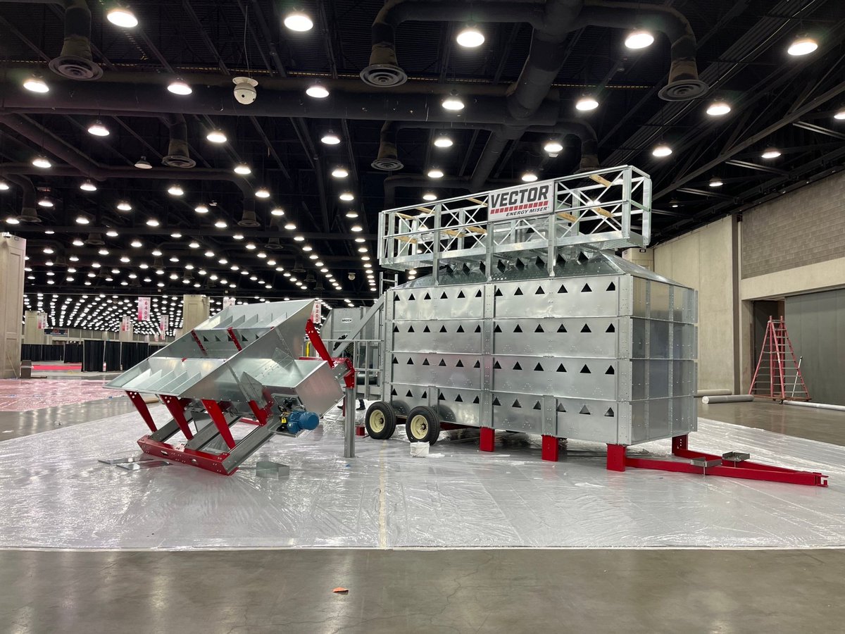 brockgrain's tweet photo. The Brock team is hard at work getting ready for next week’s National Farm Machinery Show. 

Our New Vector™️ Mixed Flow dryer is getting its final touches in booth #6037.
@KYNFMS https://t.co/qbdIf5ERnX