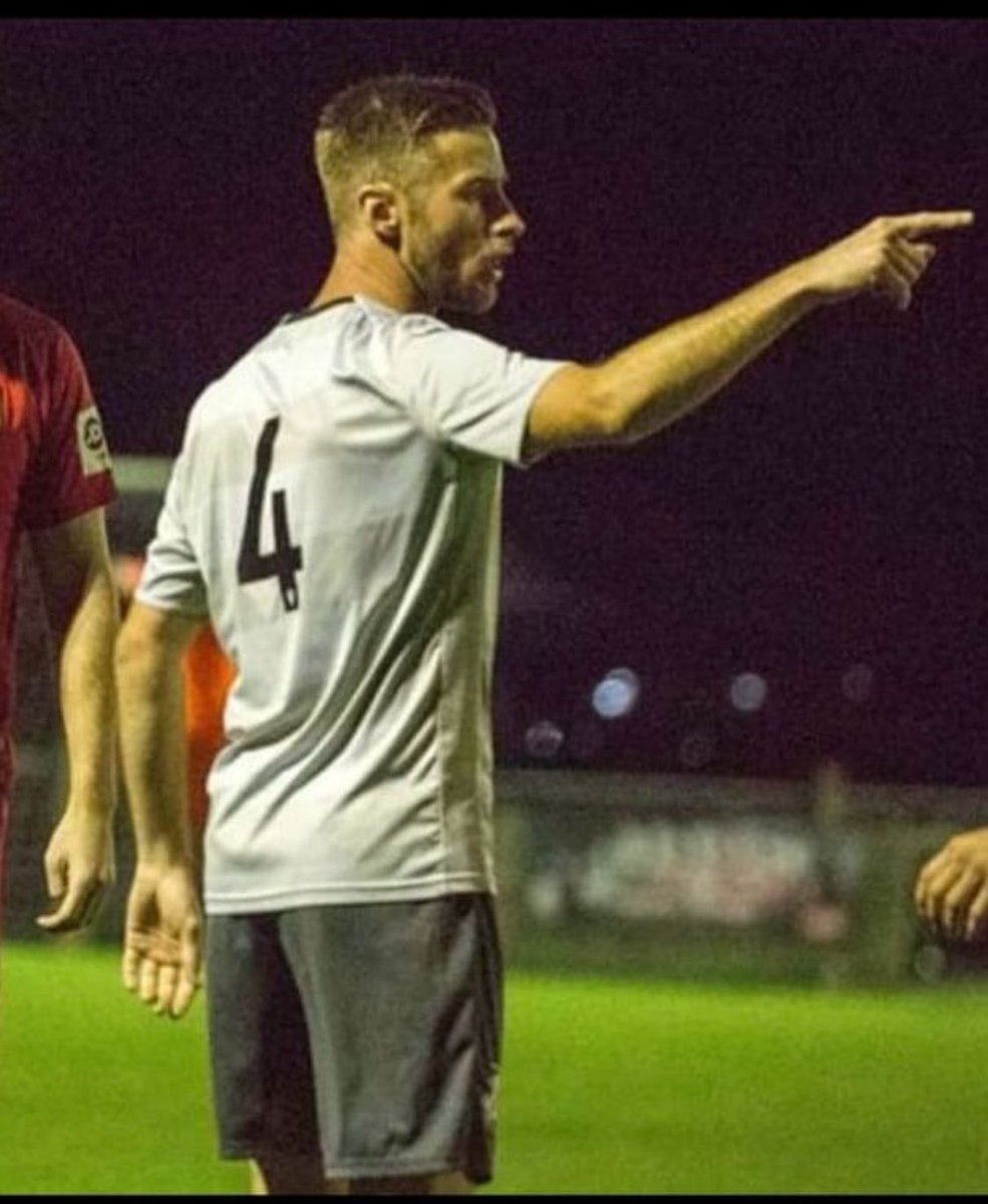 Chwaraewr Newydd/New Signing‼️ 🔵 Stuart Rogers yn ymuno a’r clwb.⚪️ Croeso i Stuart Rogers sydd yn ymuno a'r clwb o @CPDPorthmadogFC 🔵 Stuart Rogers joins the club⚪️ A warm welcome to Stuart Rogers who joins the club from Porthmadog FC.