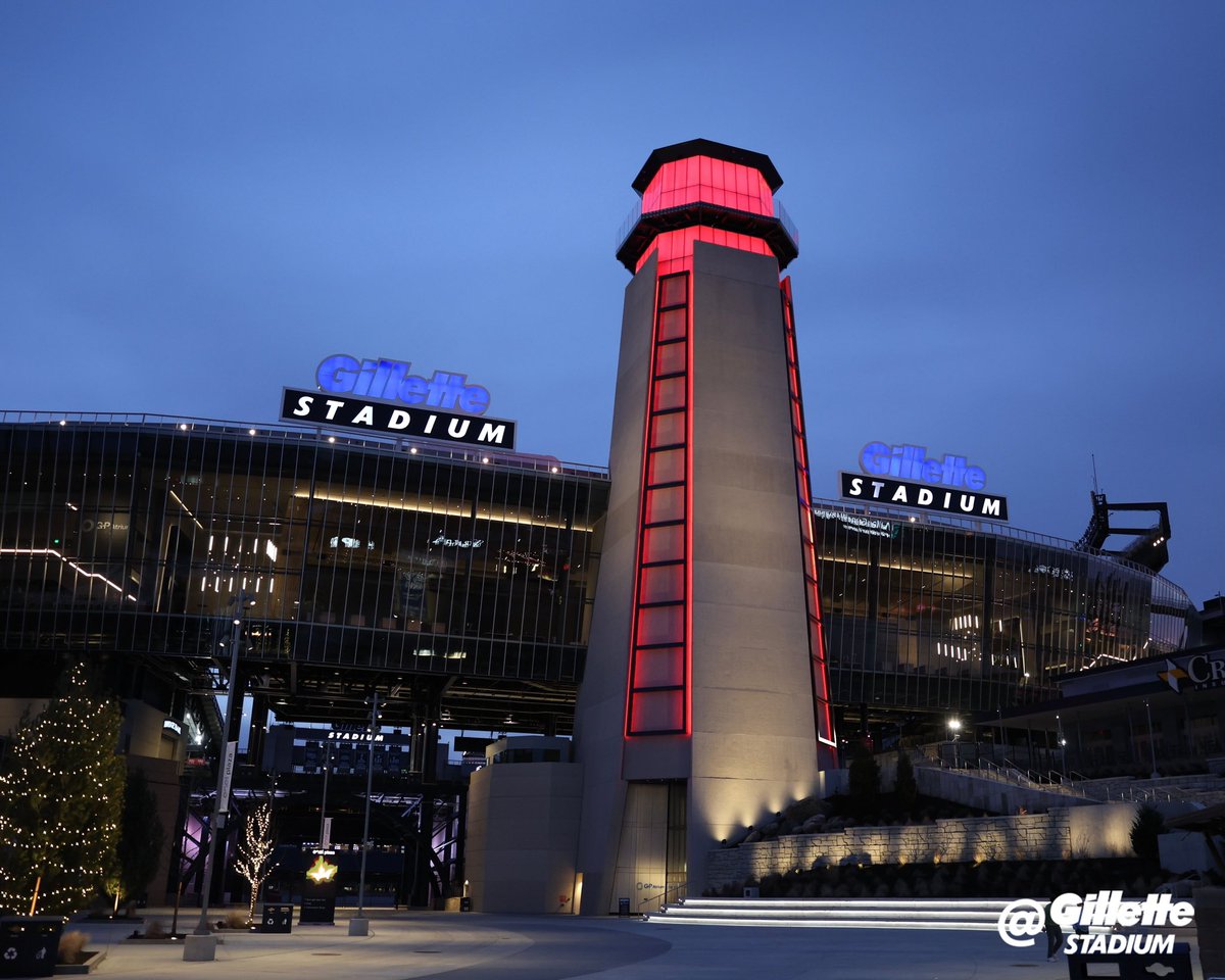GilletteStadium's tweet photo. Gillette Stadium lit up red this month in support of @MassGenBrigham and the Go Red For Women campaign to help spread awareness of heart disease among women. https://t.co/tVnjZEPPca