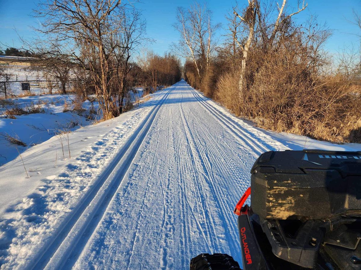 Groomer Jean:
Skate lanes along March to Moodie, Carling to Corkstown and two loops (Tree and Treatment) have been resurfaced. Most part has about 1"of loose granulars, some areas can be hard, uneven and icy
nordic-pulse.com/ski-areas/CA/O…