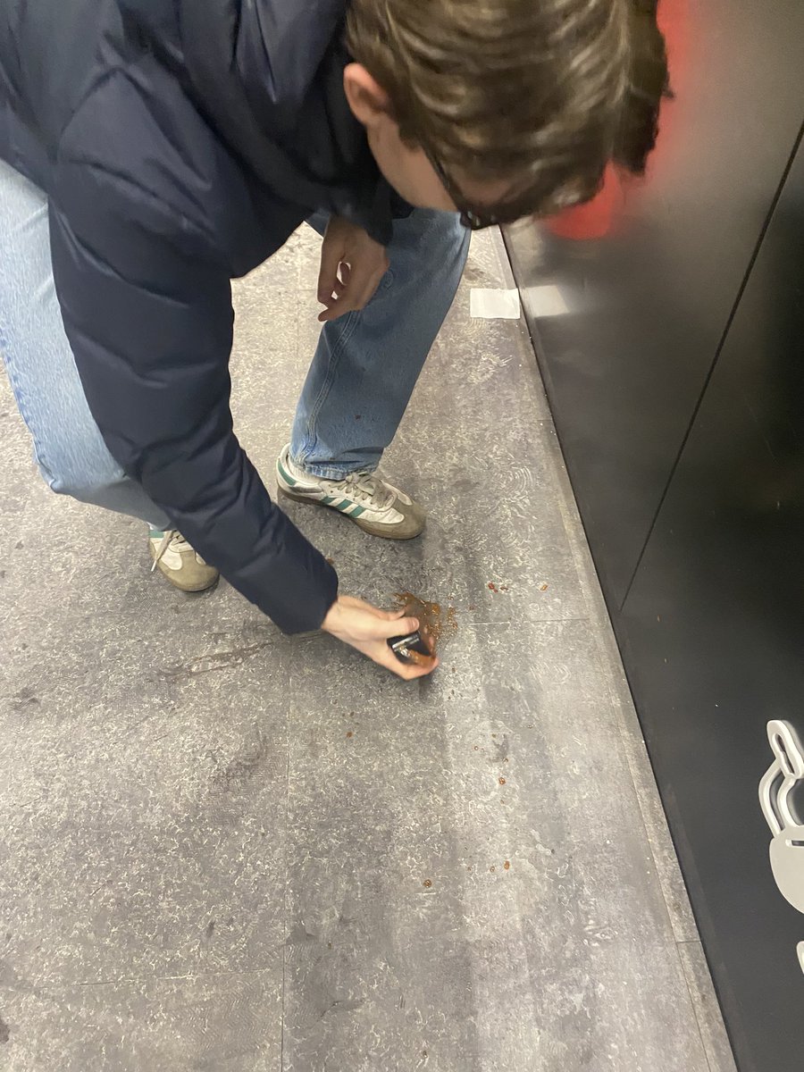 hillaswagbot's tweet photo. #MöllerMafían #Stoned #Strokk ❤️ https://t.co/uuuN8p7jmD
