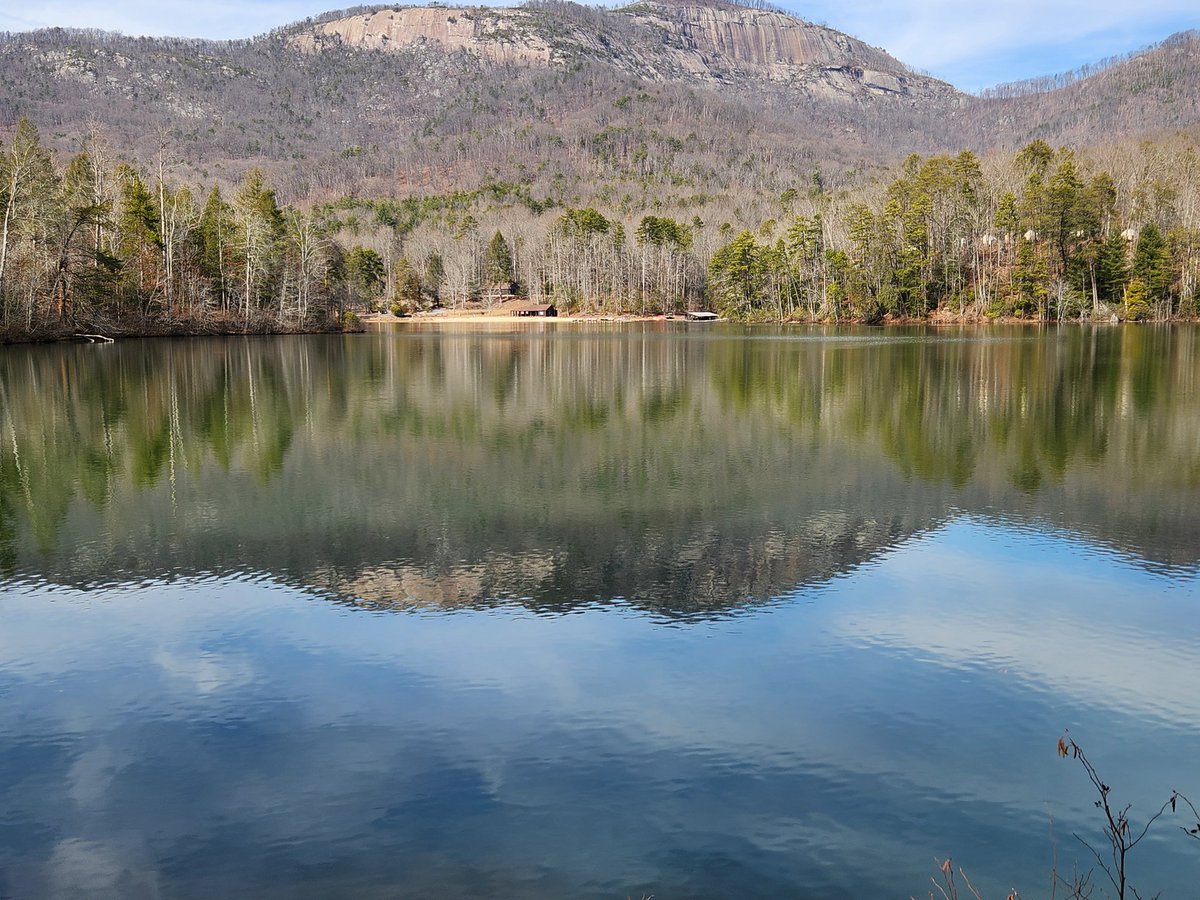 TribSportsLady's tweet image. Walked two trails at Table Rock State Park! Full of beautiful waterfalls and mountain views. #TableRock #SouthCarolina #nature #NatureBeauty #Travel #Traveler #healthcoachlife