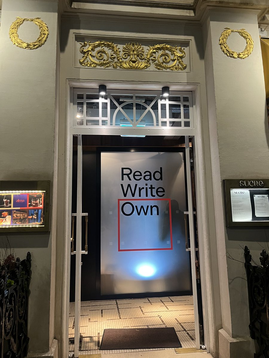 PosMagda's tweet image. „The dream of open network for fostering creativity” thank you @cdixon @sriramk @jay_drainjr  for hosting another great community event!