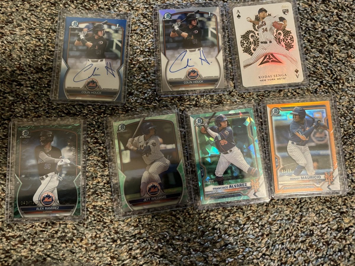 969Migor's tweet photo. @Goerge9133 @Iminsearchof Have a bunch of base chrome and refractor from ‘23 draft too https://t.co/QUvmFEwKFQ