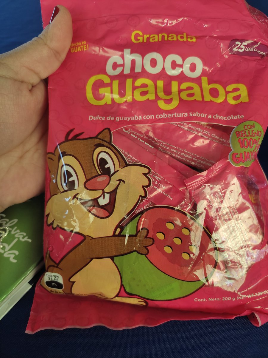 Pattynm's tweet photo. Es que las guayabitas son puro amor y complicidad! https://t.co/Bsb6I5HAER