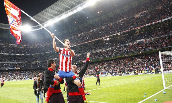 Futre's tweet photo. @M10 against 6 players, you would also lose the Copa del Rey final in your stadium, the Santiago Bernabeu https://t.co/uAkzvYg6ax