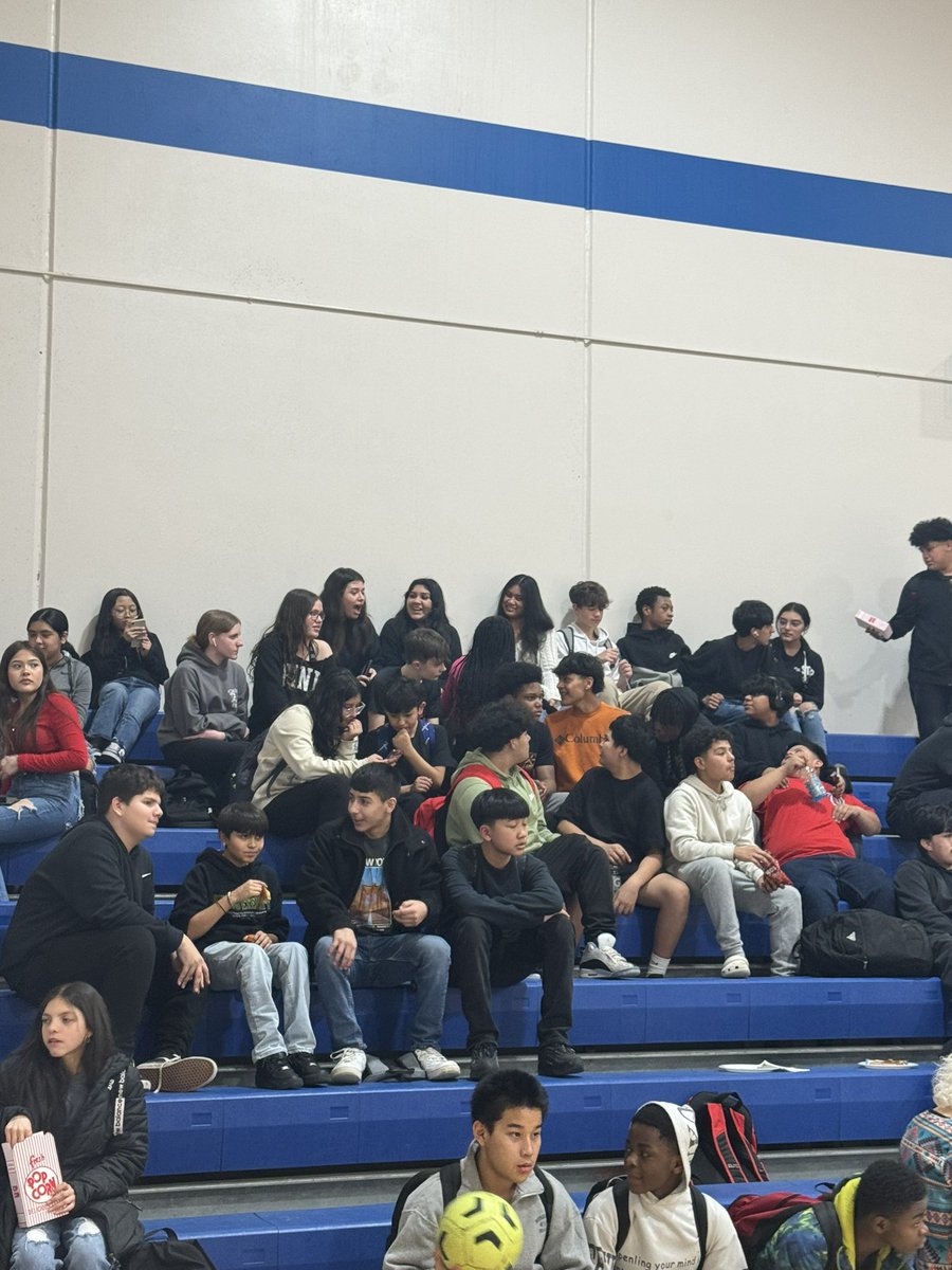 BRMillerMiddle's tweet photo. Good support tonight from our student body! Showing up to support our 7th grade boys #mms #epic https://t.co/eQC5y0zzjU