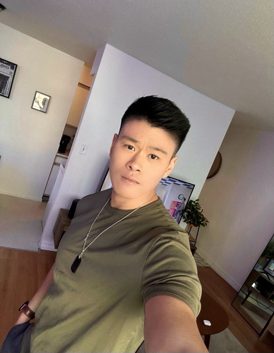 damienlou1997's tweet photo. The face and the body 😈 https://t.co/zUtr0zmv5f