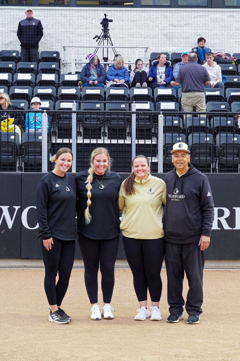 SoConSports's tweet photo. And just like that 𝒉𝒊𝒔𝒕𝒐𝒓𝒚 𝒉𝒂𝒔 𝒃𝒆𝒆𝒏 𝒎𝒂𝒅𝒆 | @WoffordSoftball x #SoConSB 
-
Shoutout to the Terriers for their first game in program history 🤩 https://t.co/cX1UAOaZrg