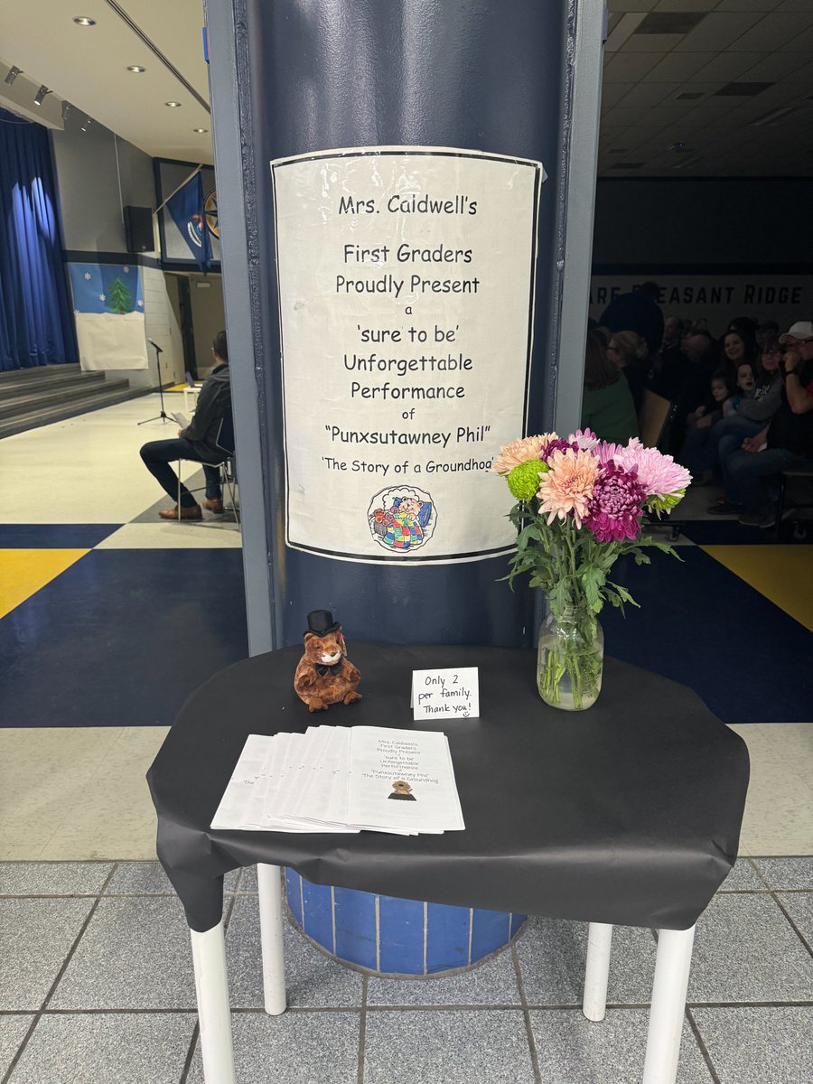 Kenyatta2Hughes's tweet photo. Job Well Done Team Caldwell! Mrs. Caldwell's annual play was enjoyed by all! #PRpride #SAScompass https://t.co/q0gK8cCnTr