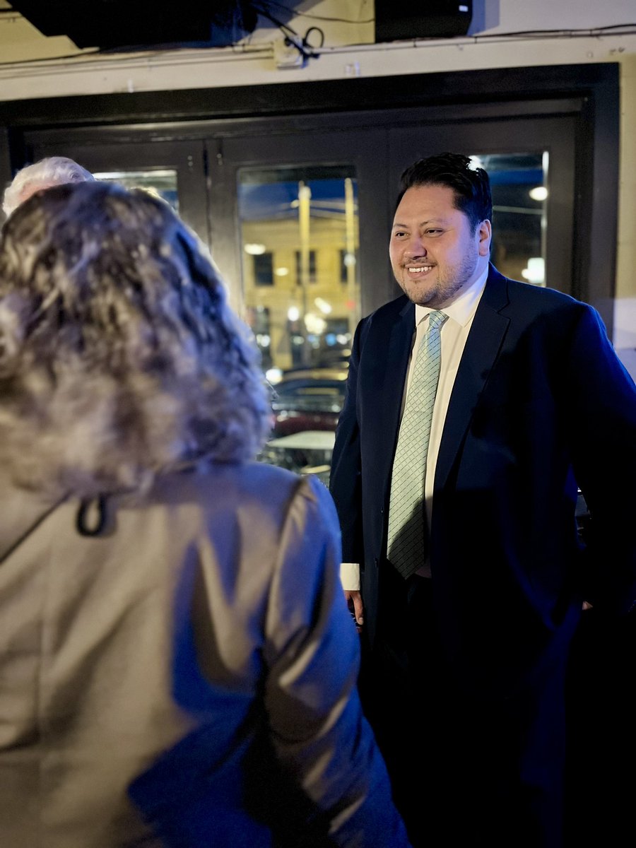 LeoforOhio's tweet photo. We hosted an environmental leaders fundraiser in support of my campaign. Protecting the environment is a top priority for me, and I’m honored to have the support of friends and leaders in the environmental movement. 

Donate here to support my campaign: https://t.co/NTQIdE2ooI https://t.co/llIGoWQiih