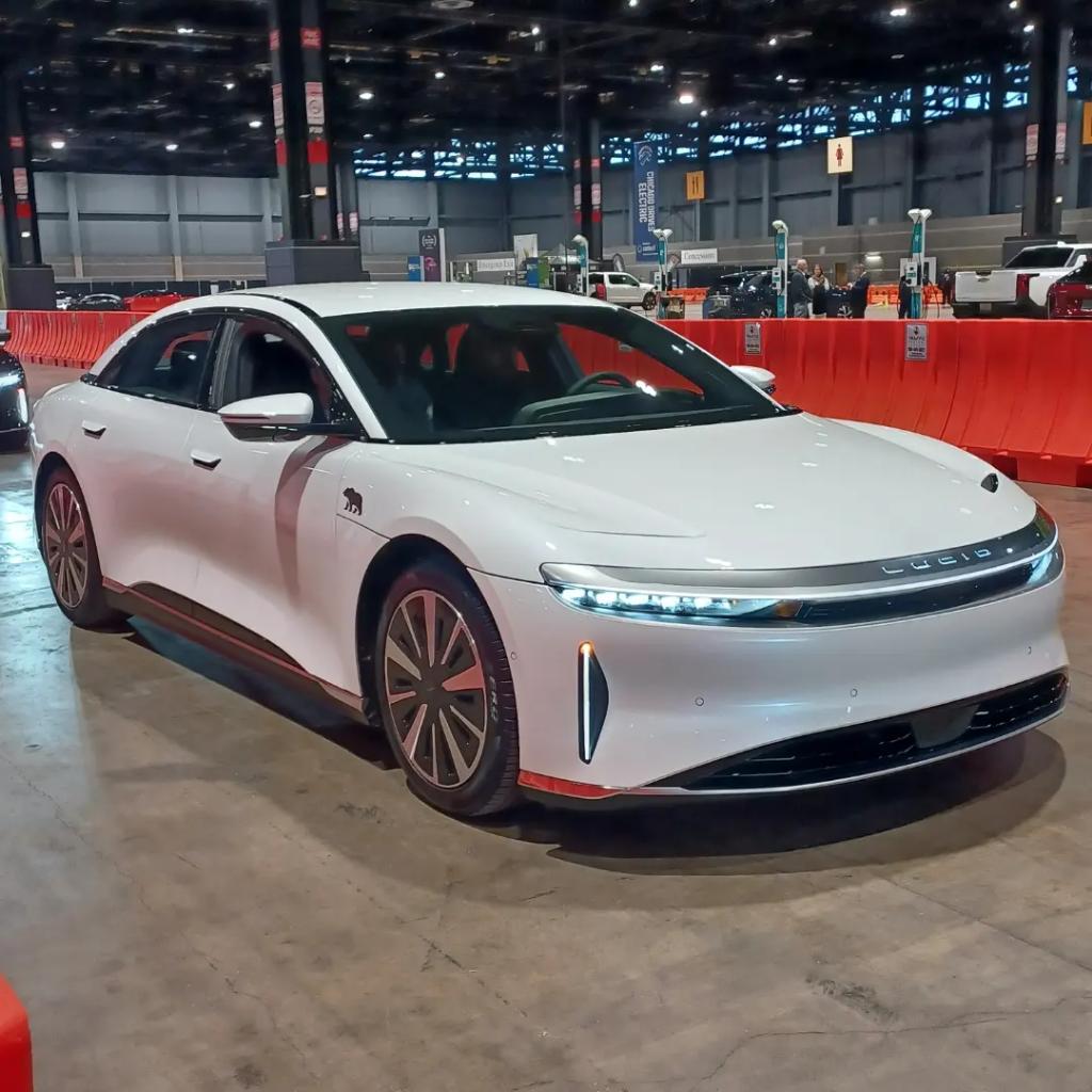 TechMobilityPod's tweet photo. From the floor of the 2024 Chicago Auto Show - Tesla Cybertruck, Tesla Model 3, Lucid Air sedan. #Tesla #lucid #lucidmotors #teslacybertruck, #teslamodel3, #lucidair, #lucidsedan #techmobilitypod #techmobilityshow #techmobilitytopics #chicagoautoshow2024 https://t.co/6jlJFzpVIt