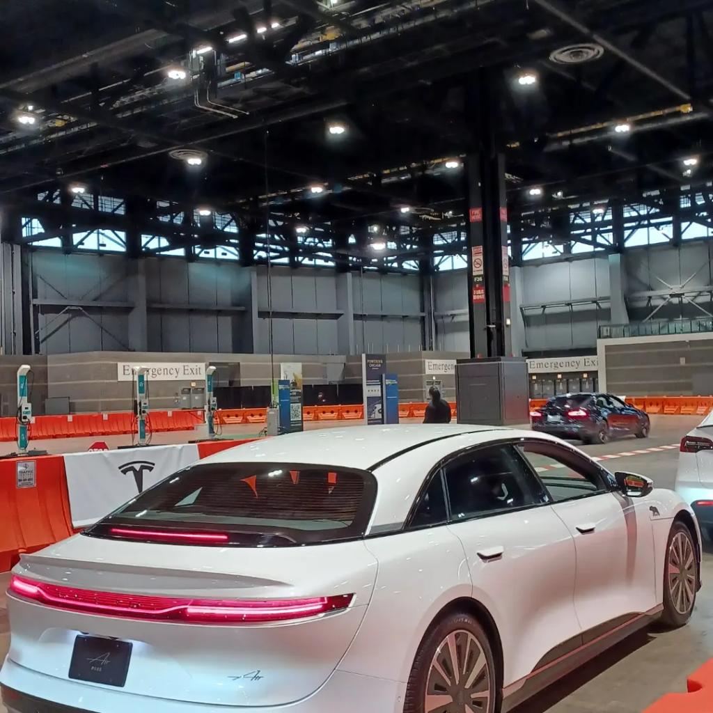 TechMobilityPod's tweet photo. From the floor of the 2024 Chicago Auto Show - Tesla Cybertruck, Tesla Model 3, Lucid Air sedan. #Tesla #lucid #lucidmotors #teslacybertruck, #teslamodel3, #lucidair, #lucidsedan #techmobilitypod #techmobilityshow #techmobilitytopics #chicagoautoshow2024 https://t.co/6jlJFzpVIt
