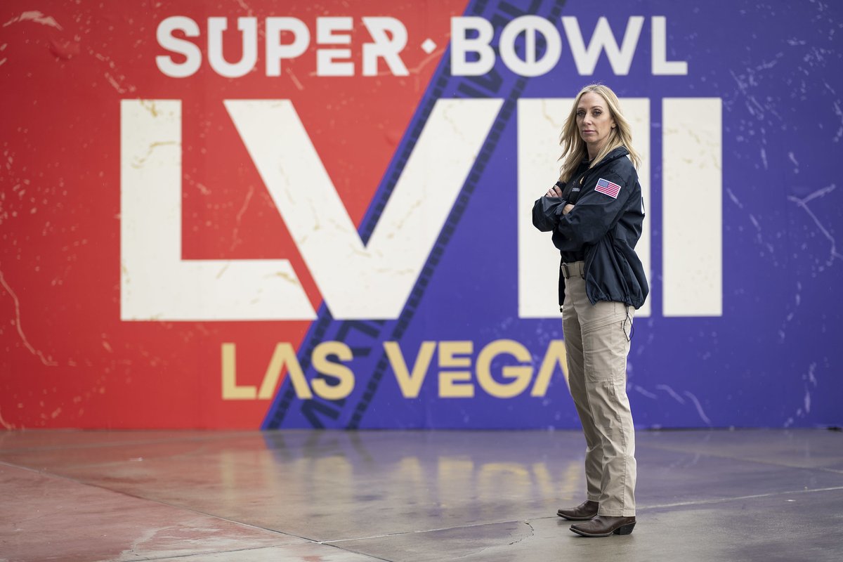 DHSgov's tweet photo. .@HSI_HQ is keeping it real in Las Vegas - agents are on the ground now to prevent flea markets, retail outlets, street vendors and more from selling counterfeit #SuperBowl merchandise, protecting fans from spending their hard-earned money on fake goods. #TrueFansKeepItReal https://t.co/KlExcfgTqa