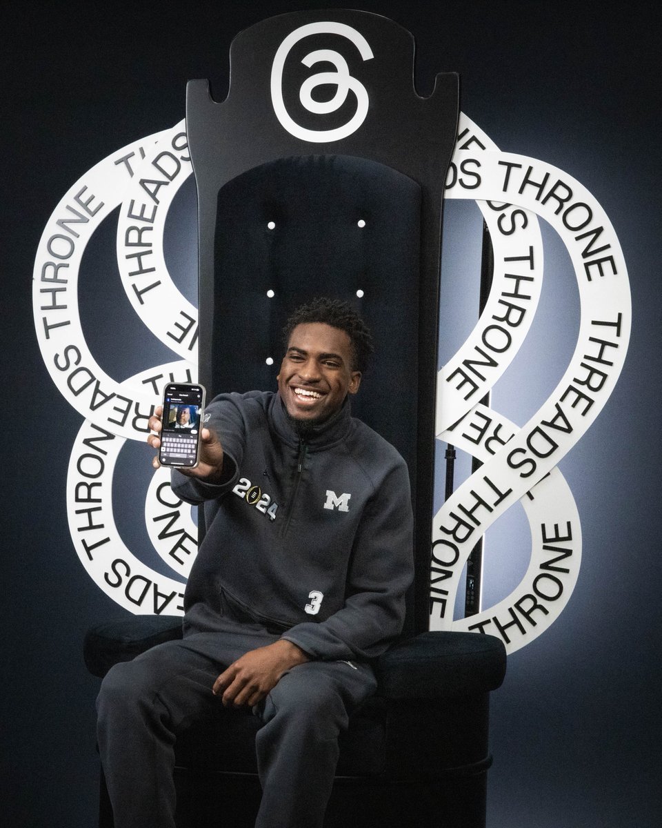 freshtapemedia's tweet photo. Threads Throne: a thread🧵 https://t.co/36tVPYd4M6